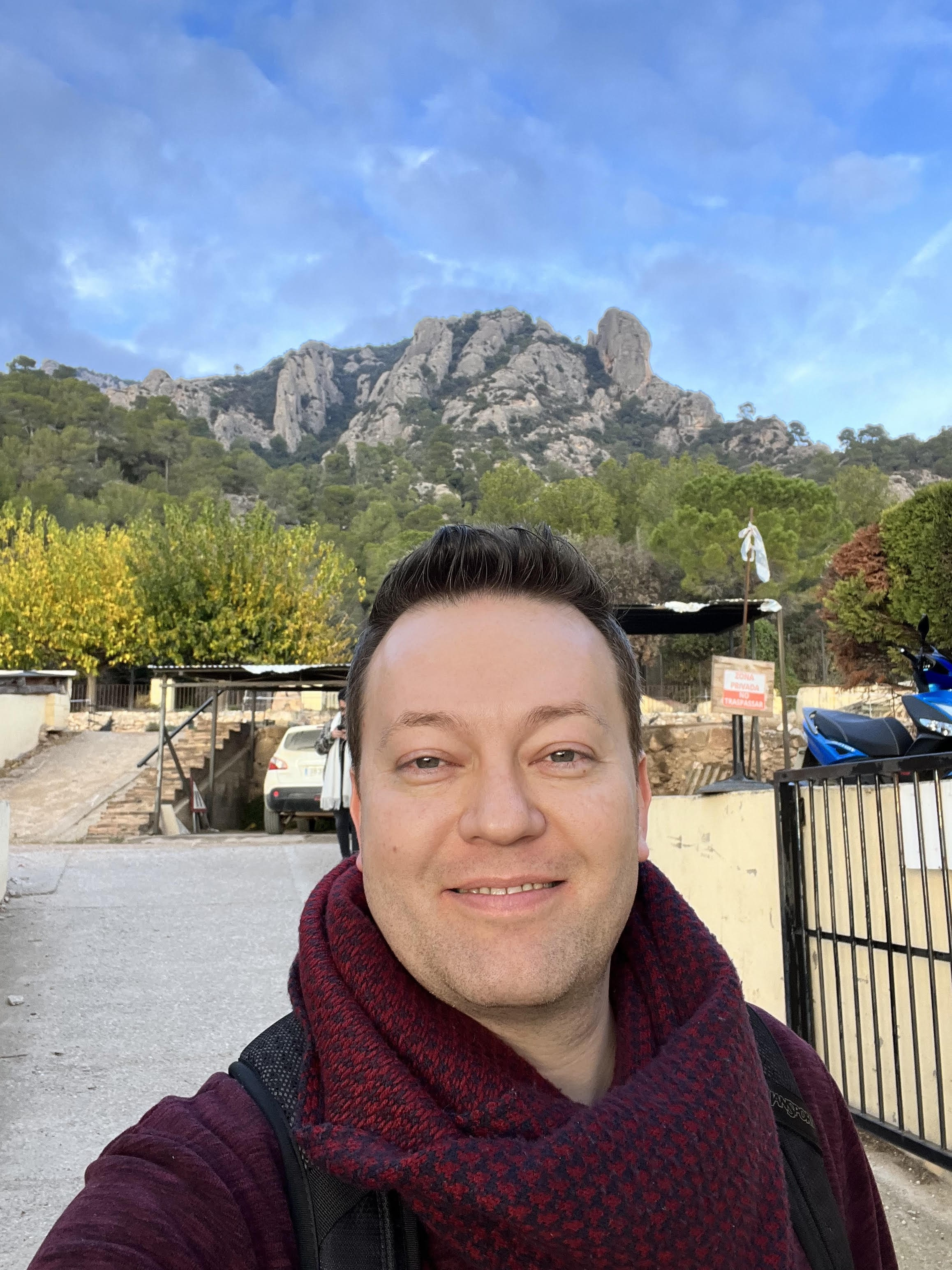 OMAR CUÉLLAR Profile Picture